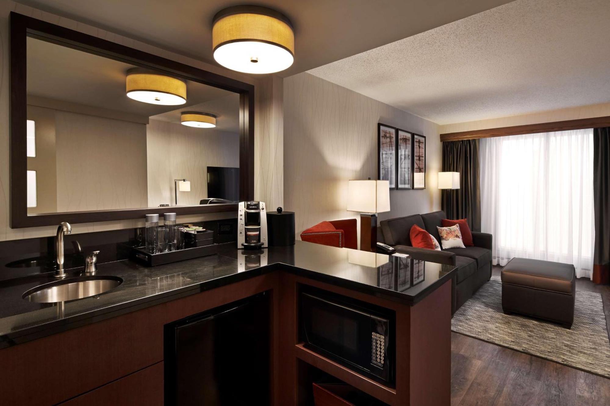 Embassy Suites By Hilton Washington Dc Chevy Chase Pavilion Dış mekan fotoğraf