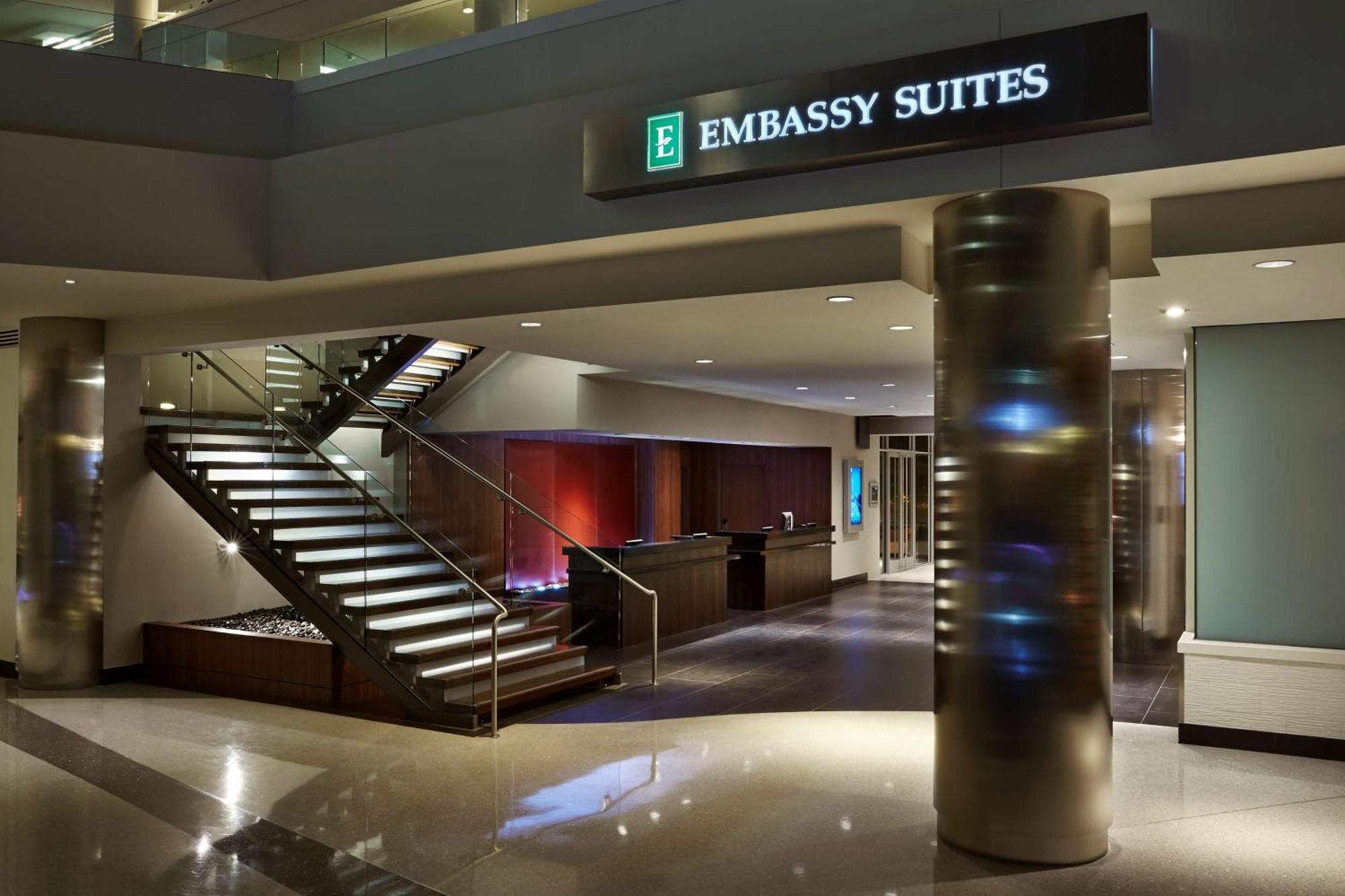 Embassy Suites By Hilton Washington Dc Chevy Chase Pavilion Dış mekan fotoğraf