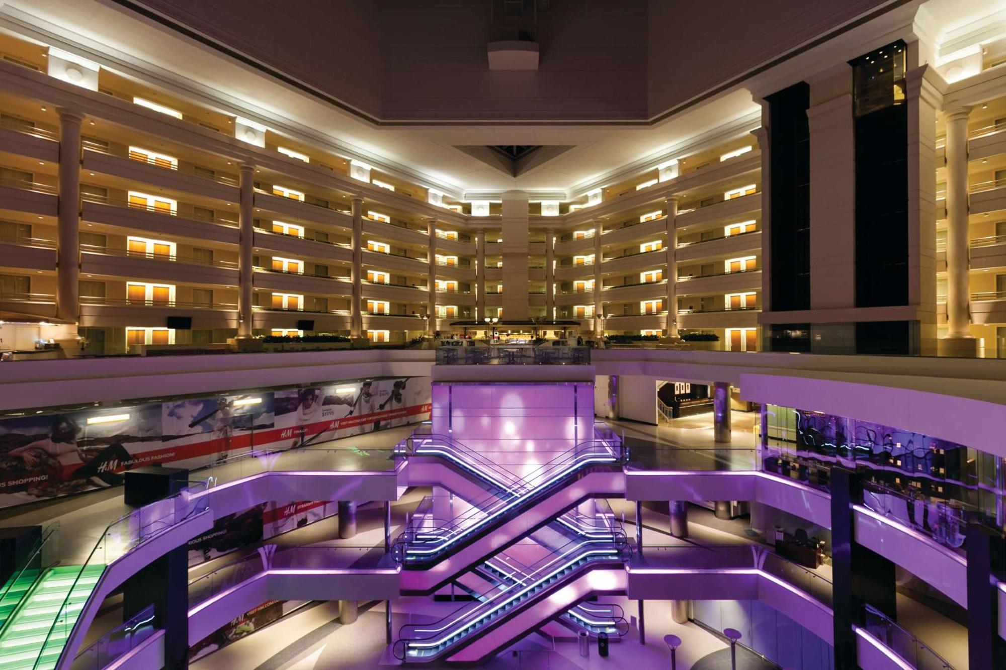 Embassy Suites By Hilton Washington Dc Chevy Chase Pavilion Dış mekan fotoğraf