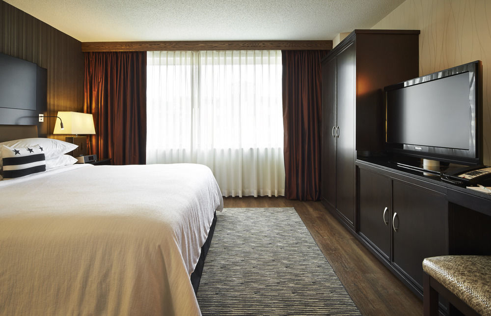 Embassy Suites By Hilton Washington Dc Chevy Chase Pavilion Dış mekan fotoğraf